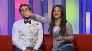 سوتی های جالب مجریان من و تو