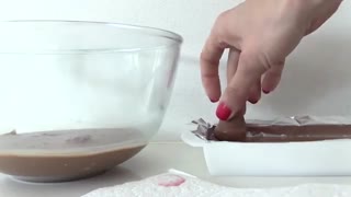 توت فرنگی شکلاتی