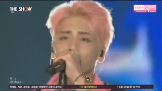 اجرای آهنگ White T_ shirt جونگ هیون شاینی ، Shinee