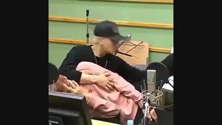 و هم اکنون  توضیحات