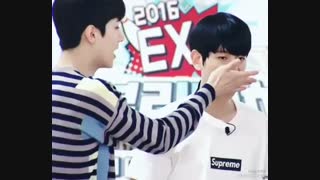 بک همه فلفلشو تف میکنه تو دست سهونی -_-