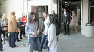 Taylor Swift, some friends like Selena and Justin broke up ridiculous