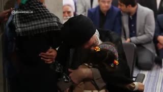 تصاویر دیدنی کودکان شهدای مدافع حرم در کنار رهبر انقلاب