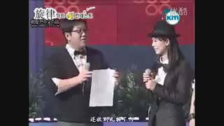 وایییی چانیول2008    آخیییی ...خخخخ  صداش خیلی باحاله واییی خدا حتما نگاه کنید اینجا خیلی بچه بود .....خخخخ