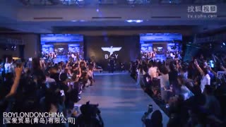 60715 BOYLONDONCHINA - 160620 BOYLONDON FASHION SHOW RAIN IN BEIJING