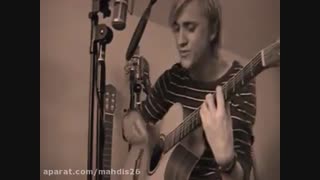 تام فلتون(دراکو مالفوی در هری پاتر)گیتار میزنه ومیخونه