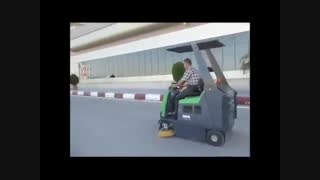 غبار روبی کف با انواع دستگاه های نظافت صنعتی  فلامک ماشین -اسکرابر