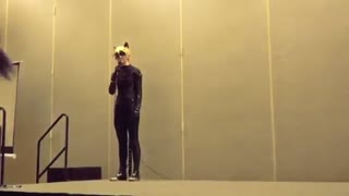 رقص کت نوار واقعی:|