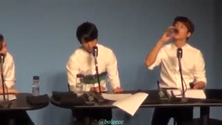 Yong hwa singing & dancing..