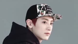 V app چانیول در استدیوی موسیقیش با زیرنویس فارسی درچنل گذاشته شد. Exo mentory of chanyeol