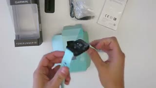 باز کردن جعبه ساعت گارمین فوررانر 35
