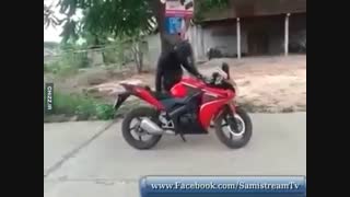 خیلی عجیب بود