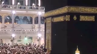 طواف بسیار زیبا گرداگرد کعبه