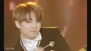 لینک دانلود اجرای Fire و میکسی از اهنگ های قدیمی بنگتن امروز در گلدن  دیسک اواردز .. توضیحات bts