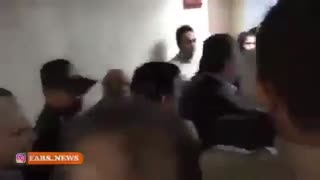 عصبانیت و فریاد اعتراض زن جوان در بیمارستانی در مازندران