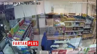 سرقت گروهی موتورسواران نقاب‎دار از فروشگاه!