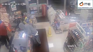 سرقت مسلحانه از فروشگاه
