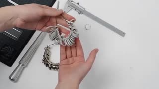 آموزش تصویری  جامع و اصولی نحوه اندازه گیری زیورالات[انگشتر،النگو،گردنبند]