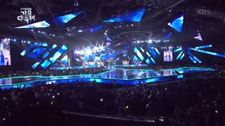 اجرای آهنگ The Earth Traveler با همکاری بی تی اس در مراسم KBS gayo 2019
