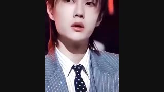 مراسم tencent video all star awards 2019 با حضور Wang Yi Bo