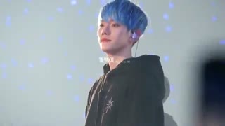 Baekhyun try to don't crying